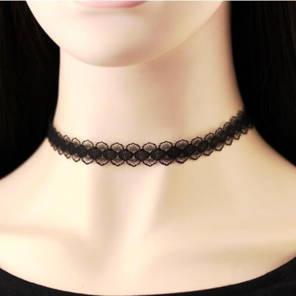 Jewelry - NEW black lace choker necklace